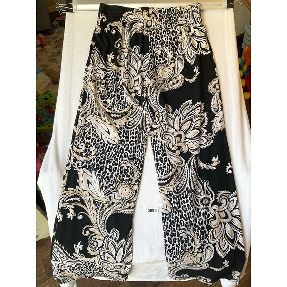 CActive Women Palazzo Pants size 2 Floral Black Mid Rise Stretch Flared Vacay - Picture 10 of 11
